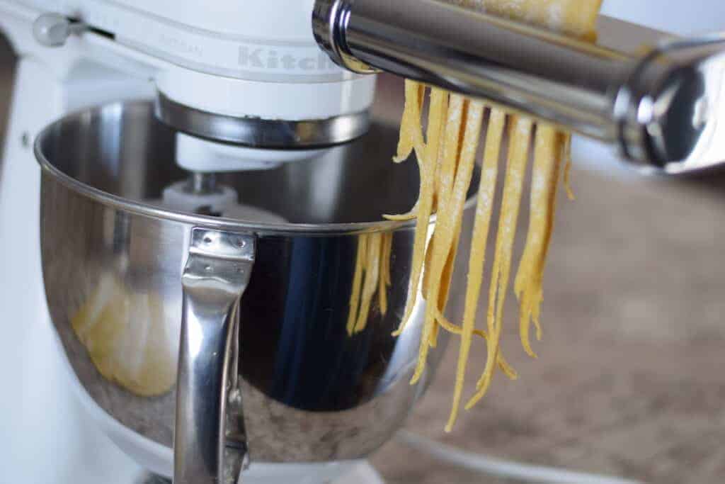 linguine pasta roller cutting pasta shapes with stand mixer
