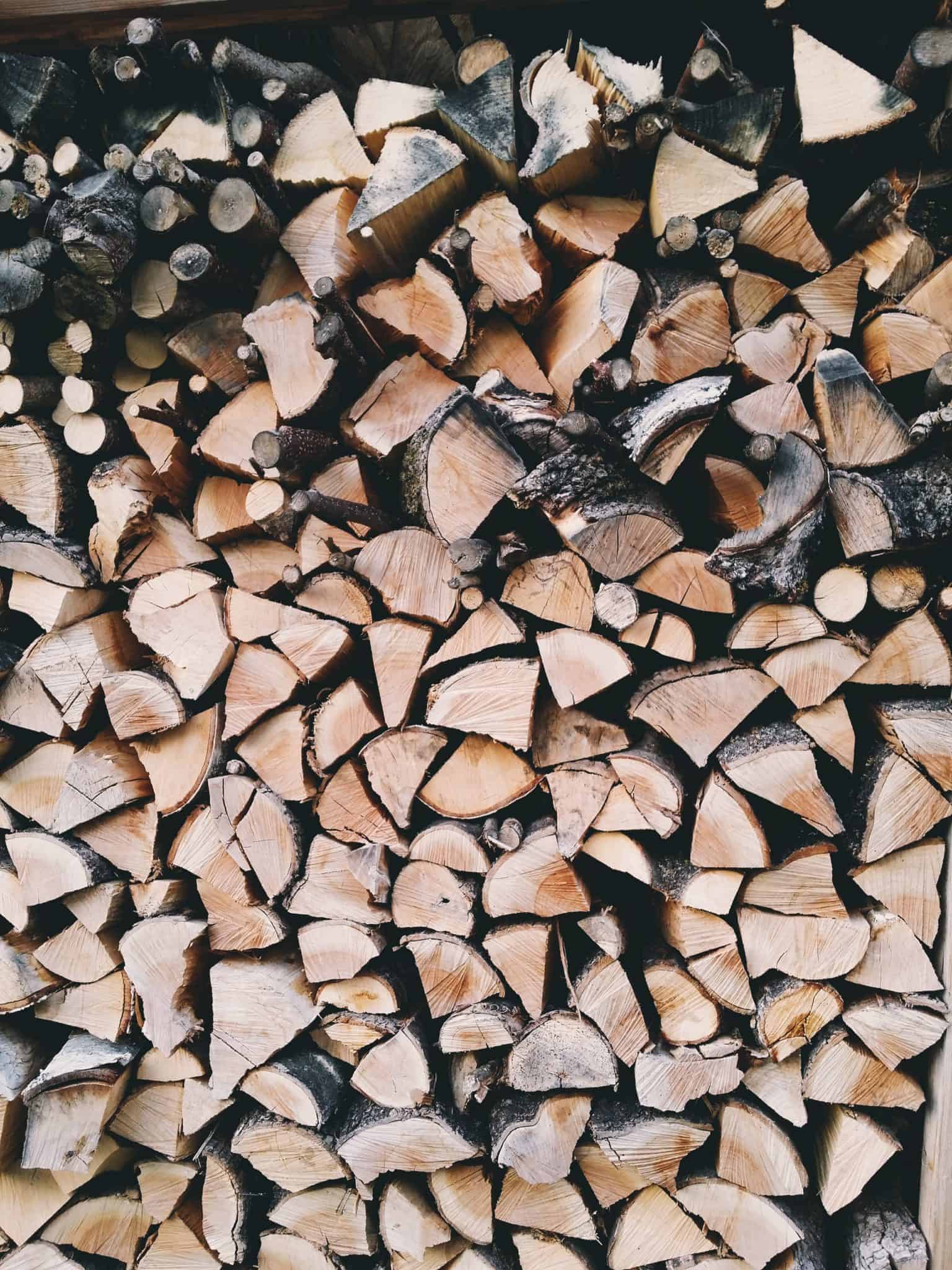 best-wood-to-burn-in-a-wood-stove-boots-hooves-homestead