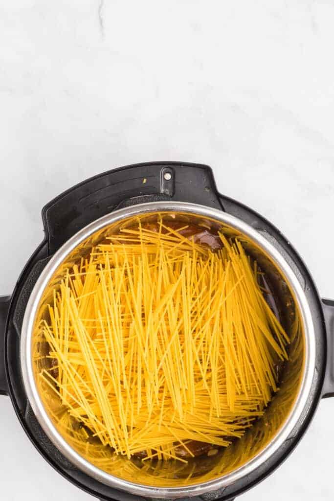 One Pot Ninja Foodi Spaghetti (+ Instant Pot Recipe) - Boots & Hooves ...