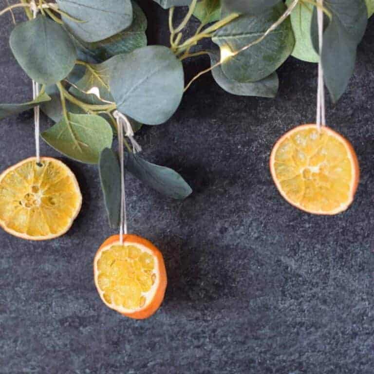 Using Dried Oranges for Christmas Decor