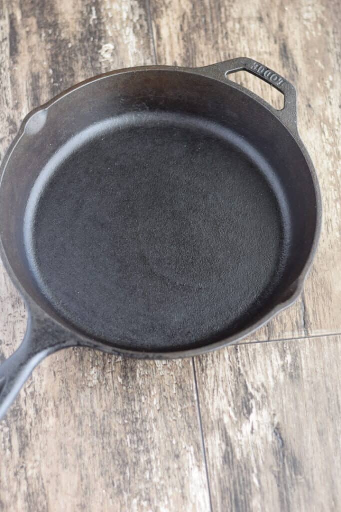 clean and seasoned cast iron skillet