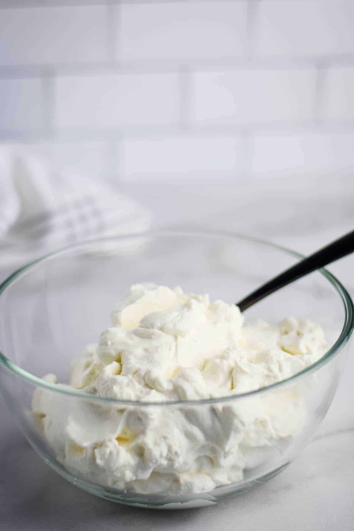 finished maple cream in a glass bowl