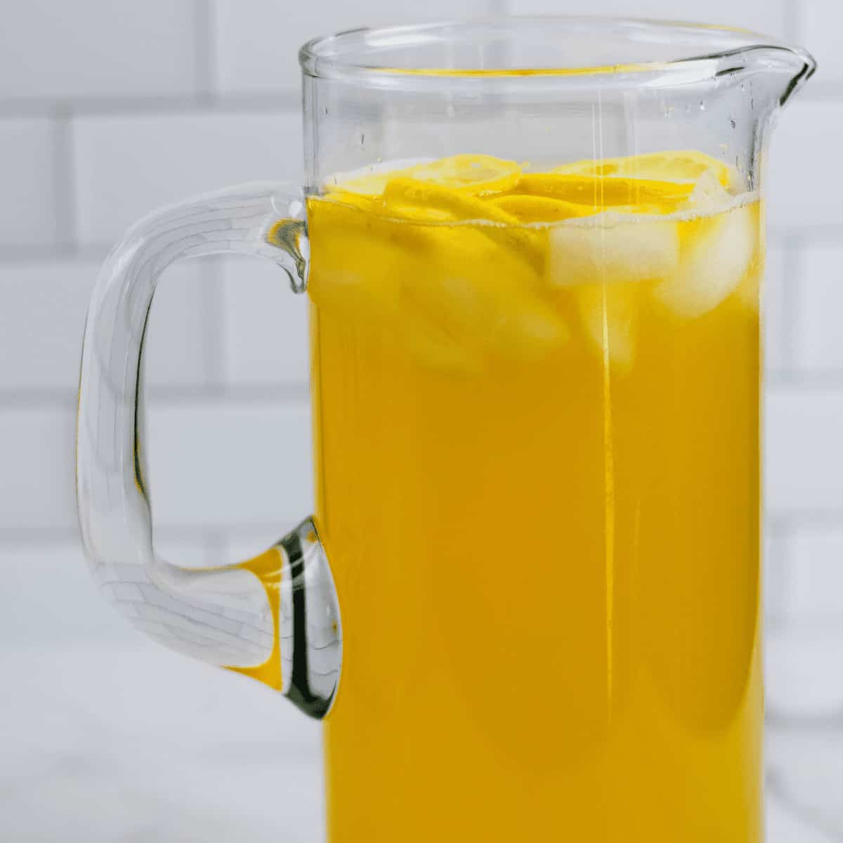 Healthy Lemonade with Honey