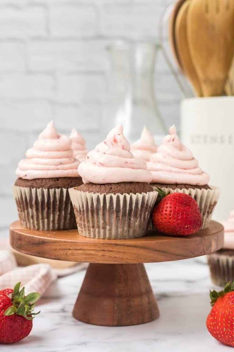 Nutella Cupcakes with Strawberry Buttercream Frosting